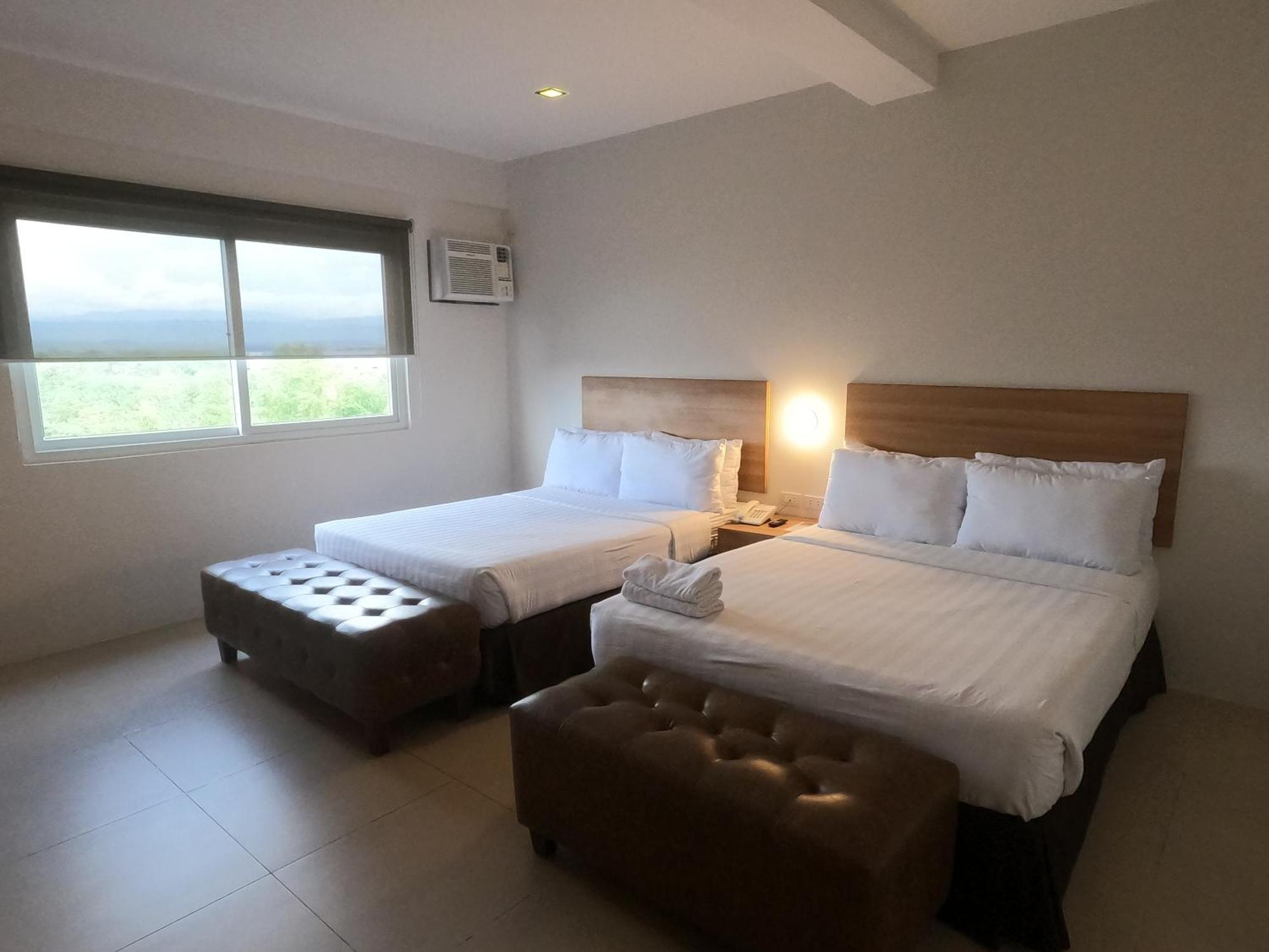 Mango Suites Tuguegarao Kültér fotó