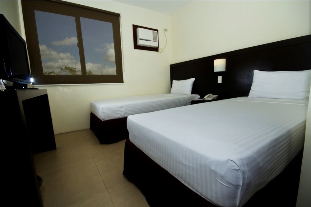 Mango Suites Tuguegarao Kültér fotó